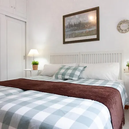 Sea & Wave Soho Family Apartment *